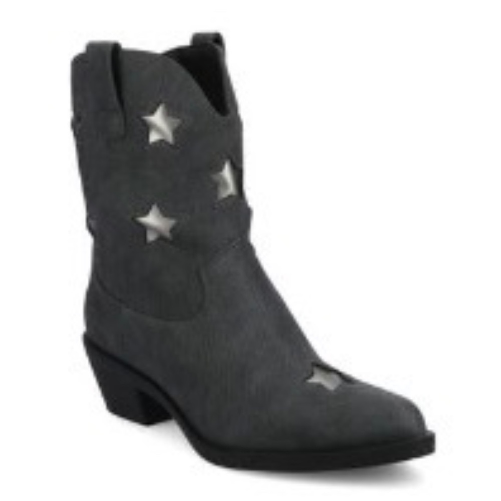 Short western boot